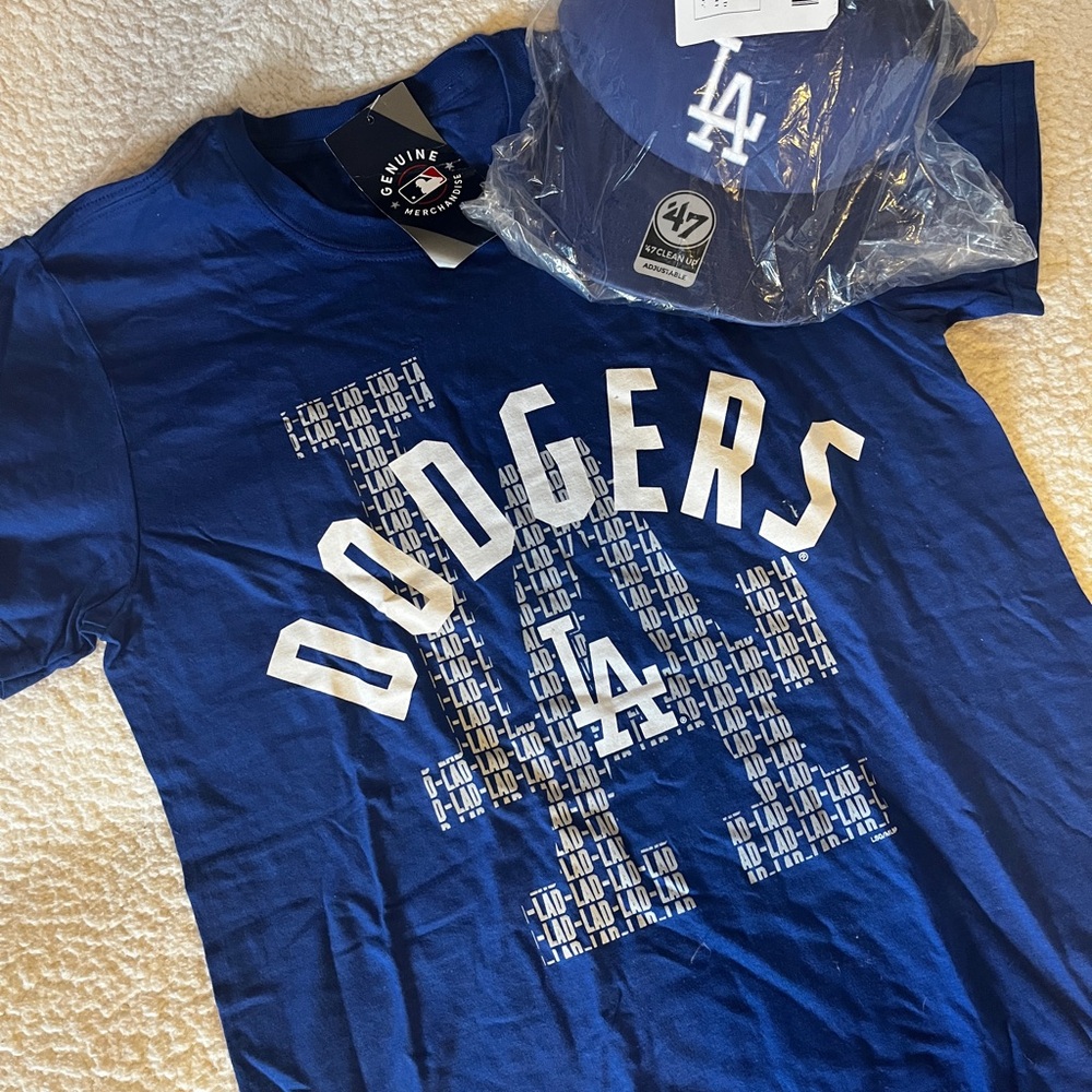 HOST PICK!!!♥️🏷️ NWT - GO DODGERS! MLB Dodgers Blue Kids Tee and hat youth Small